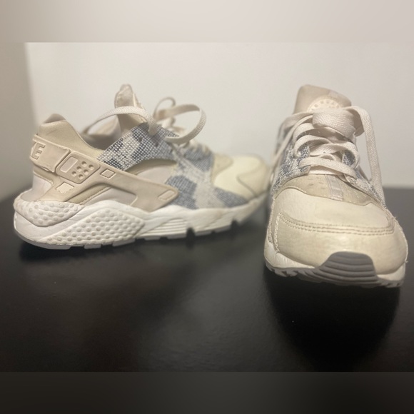 NIKE HUARACHES - Picture 4 of 4